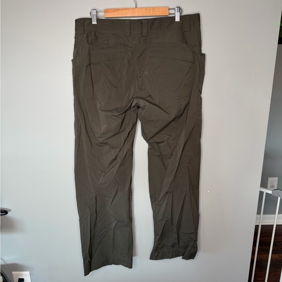 Arc’teryx x Vintage Men’s Technical Pants - Picture 3 of 12